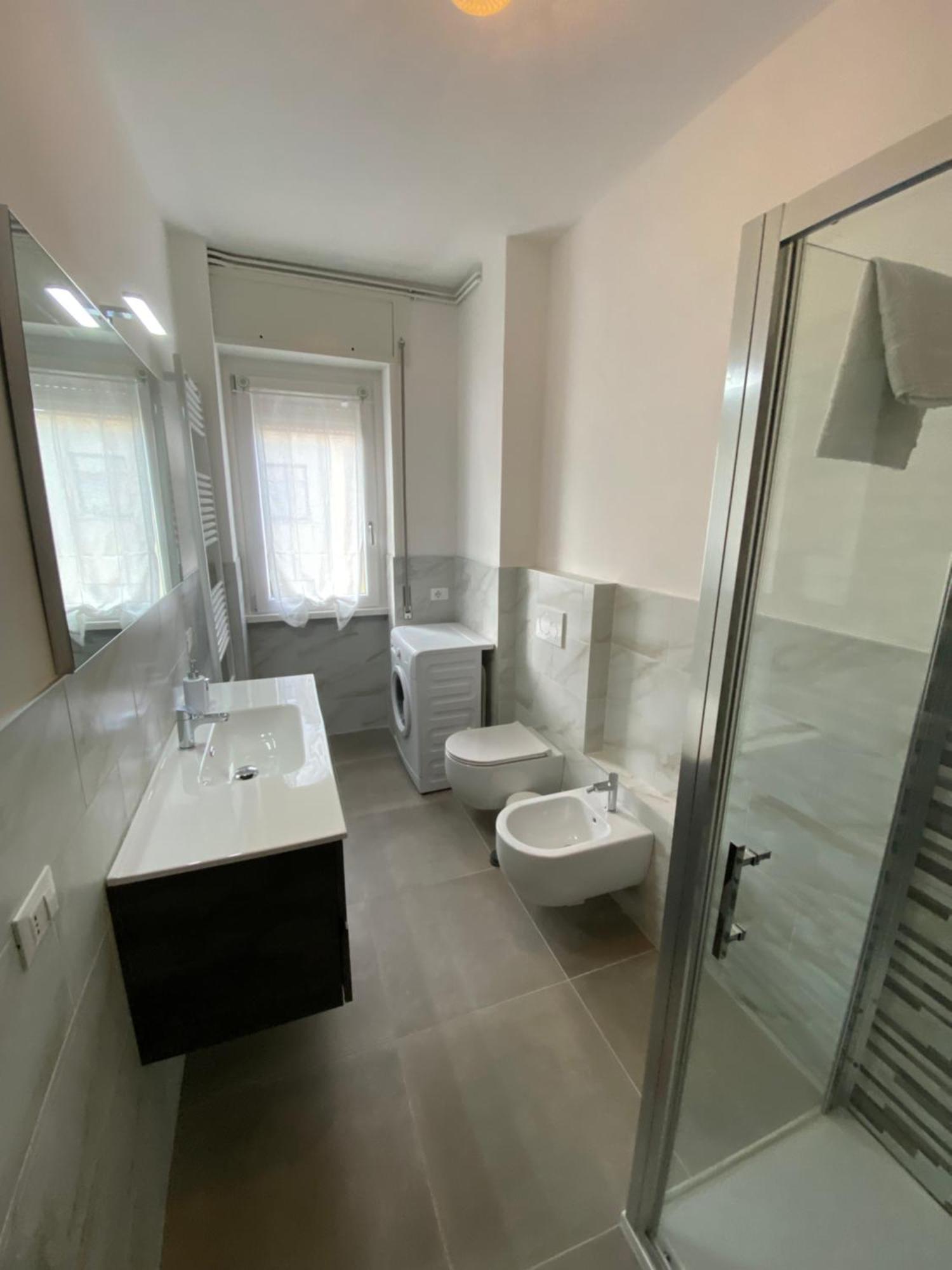 ואלמדררה Cozy Lake Como Apartments מראה חיצוני תמונה
