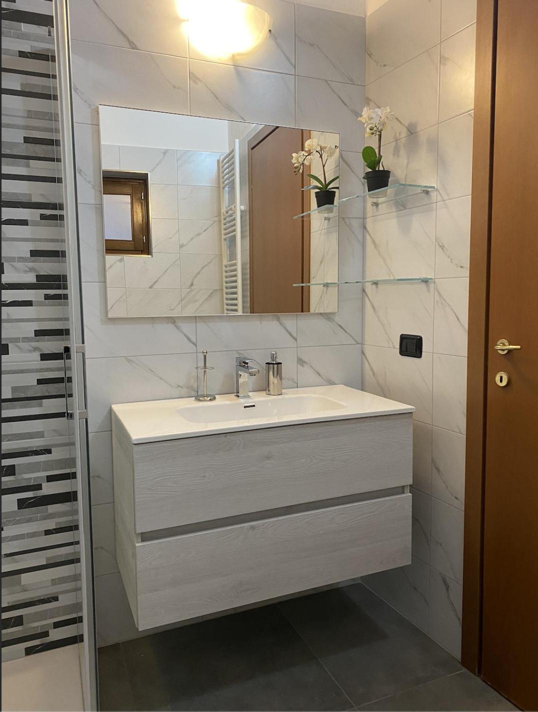 ואלמדררה Cozy Lake Como Apartments מראה חיצוני תמונה