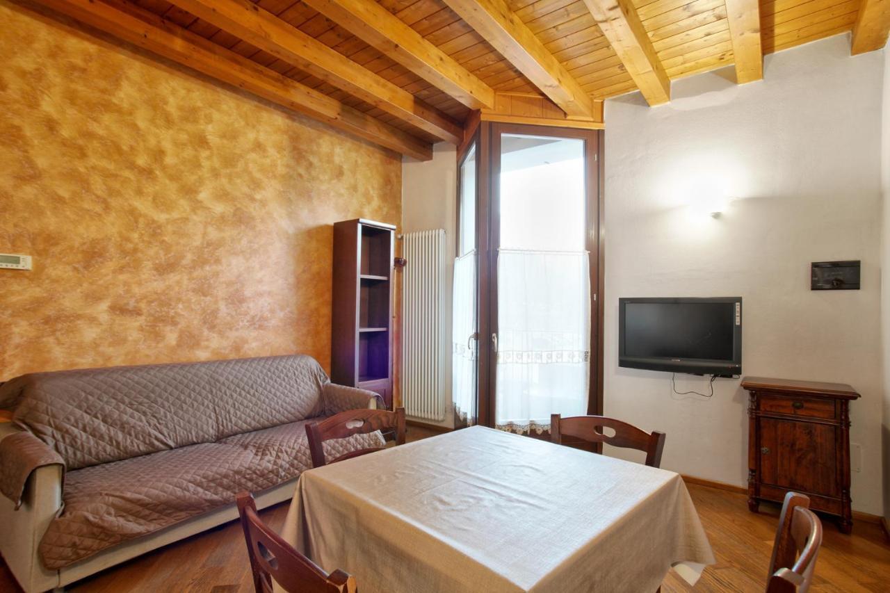 ואלמדררה Cozy Lake Como Apartments מראה חיצוני תמונה