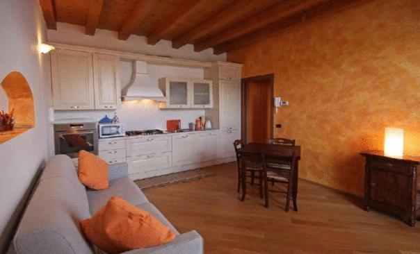 ואלמדררה Cozy Lake Como Apartments מראה חיצוני תמונה